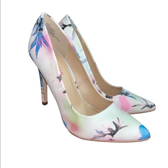𝅺justfab Mickey heels with floral watercolor print design on white background - Picture 3 of 11